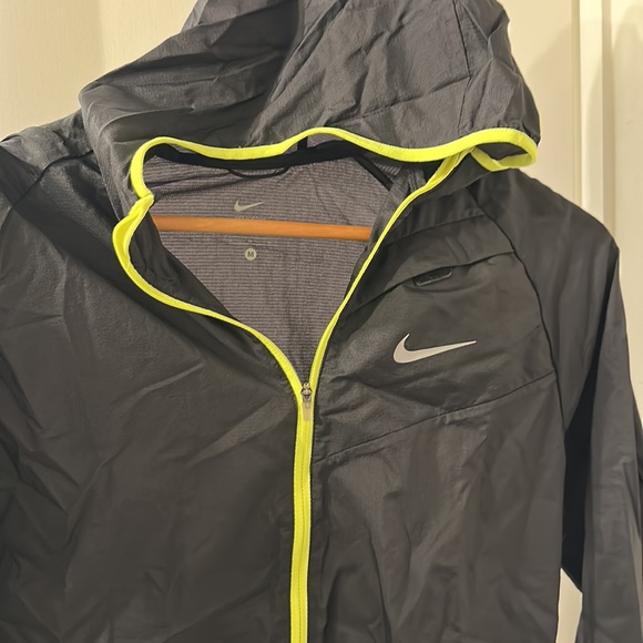 Nike - Running jacket - Picture 6 of 6
